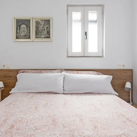 Apartamento Bravo *